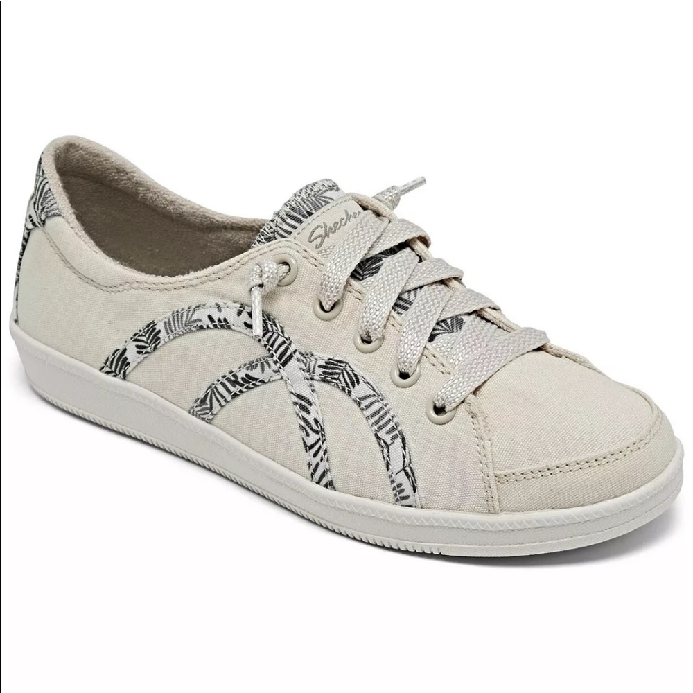 NWT Skechers Air Cooled Memory Foam Women’s Madison Ave Casual Sneakers -Sz 10